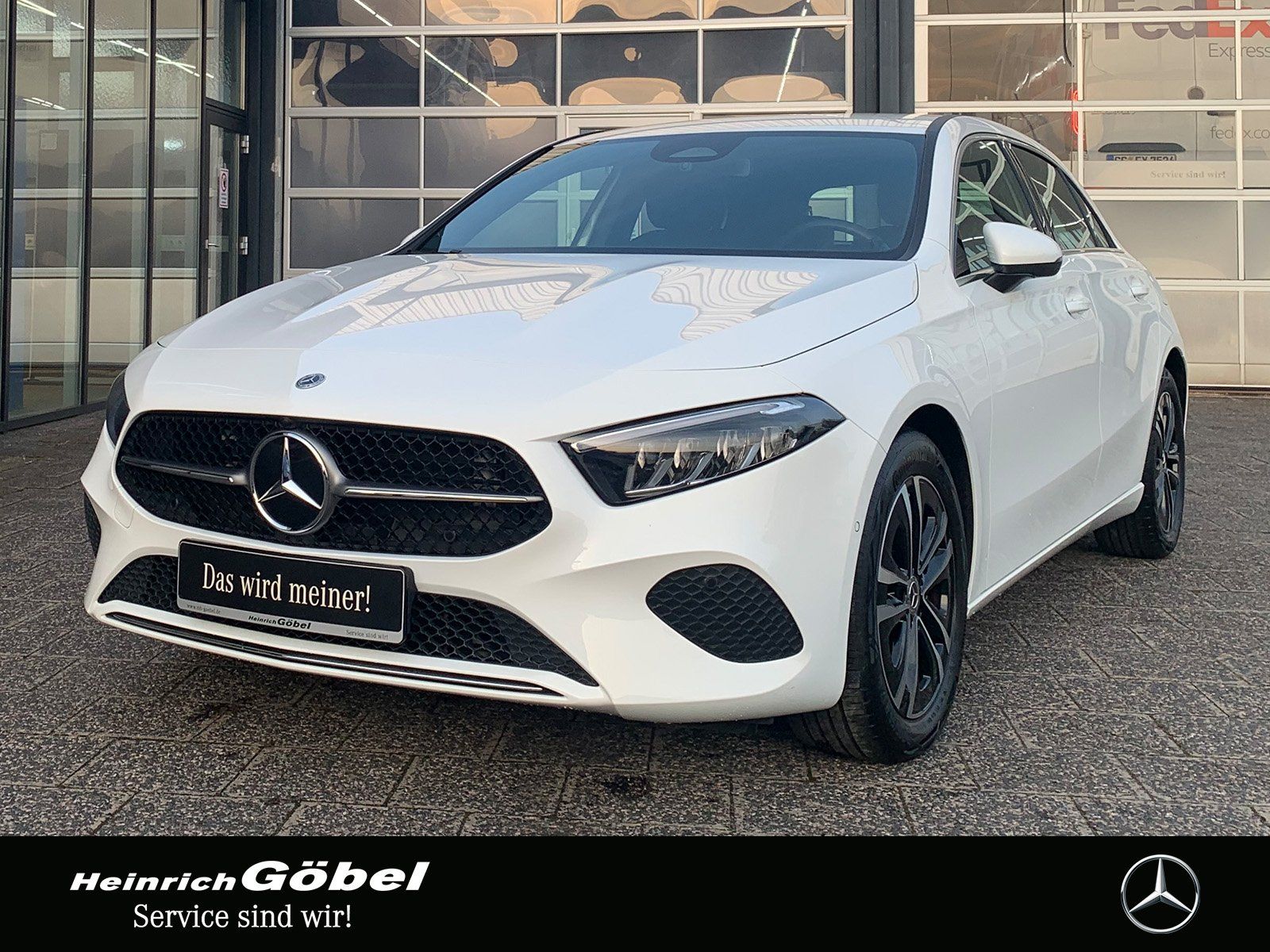 Fahrzeugabbildung Mercedes-Benz A 180 PROGRESSIVE*APPLECAR-PLAY*LED*WINTER-PAKET