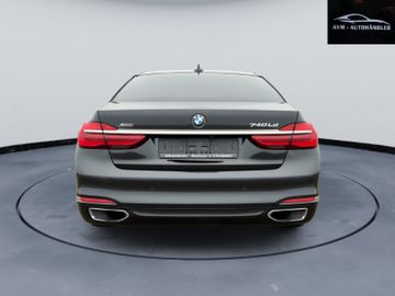 BMW 740 - 5