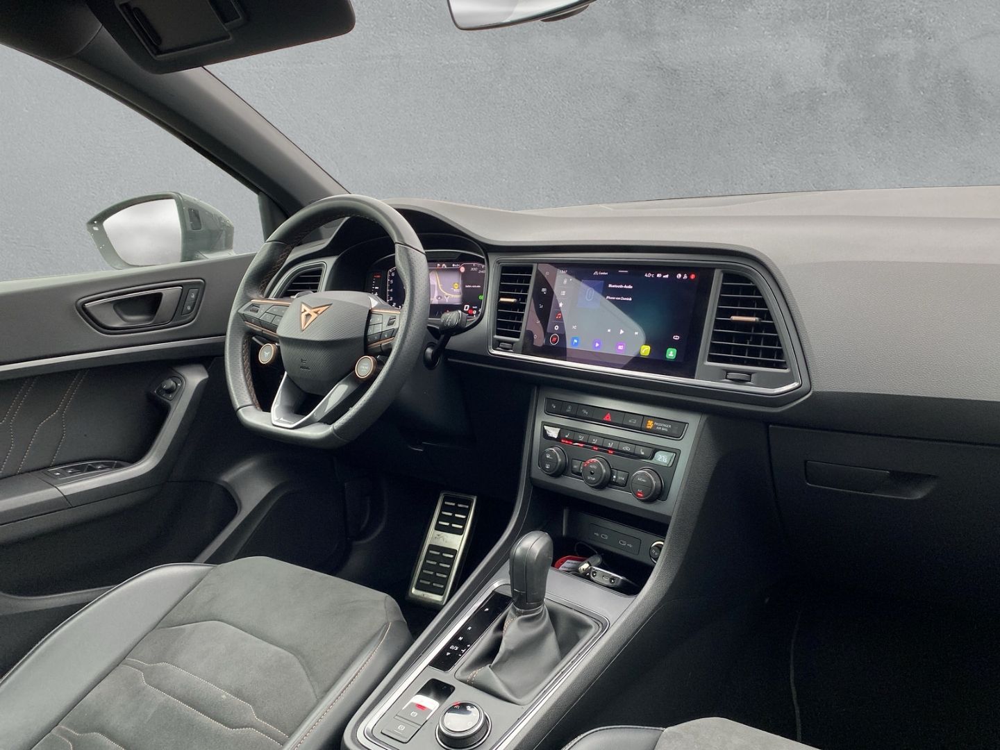 Fahrzeugabbildung CUPRA Ateca VZ 4Drive AD AHK-klappbar Navi Digitales C