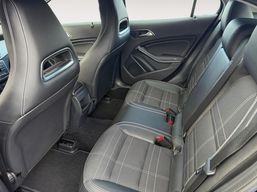 Fahrzeugabbildung Mercedes-Benz GLA 200 (CDI) d 7G-DCT Urban