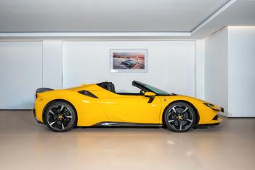 2022 Ferrari SF90 缩略图 13