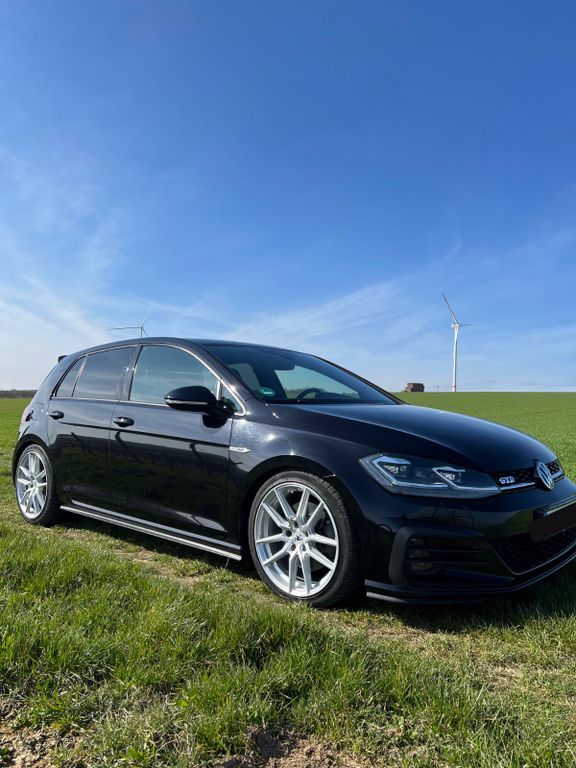 Image of Volkswagen Golf