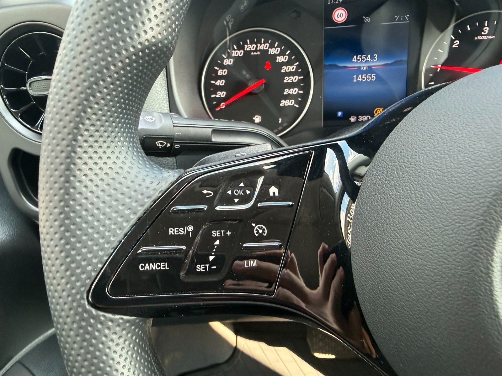 Fahrzeugabbildung Mercedes-Benz Vito 116 CDI 9G Extral Klima Kamera SHZ
