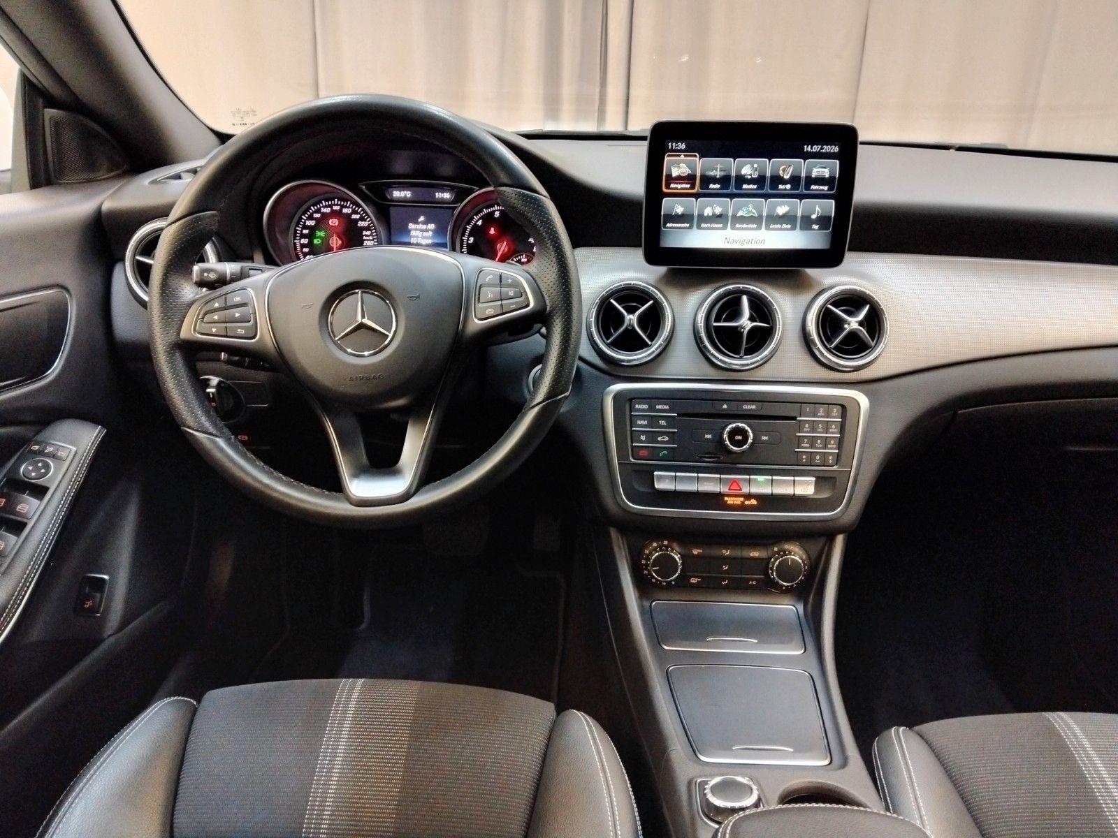 Mercedes-Benz CLA 200 (06/2017, Benzin)