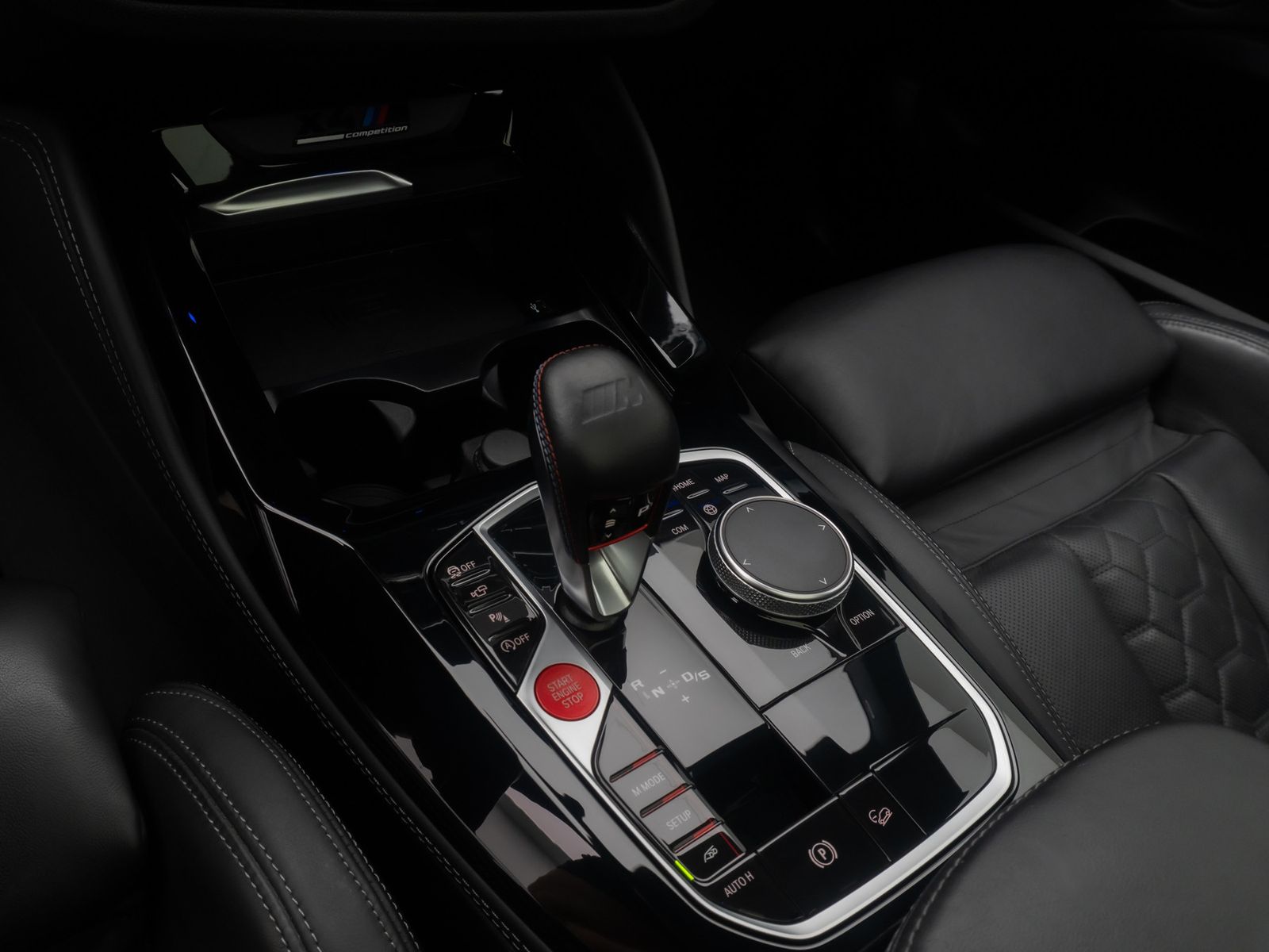 Fahrzeugabbildung BMW X4 M Competition M Driver&acute;s 360&deg;DAB Panorama 21"