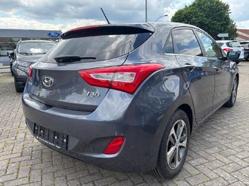 Hyundai i30 1.4 blue Passion SitzheizungKlima