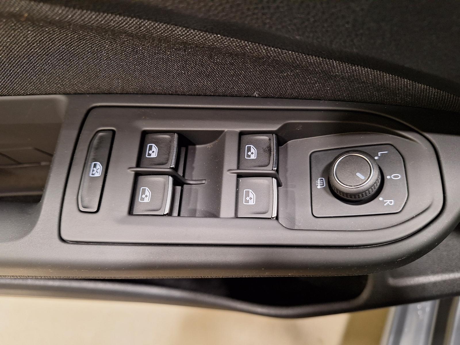 Volkswagen Golf 1.5 TSI Active IQ-Drive Standhzg. 5J.Garant, миниатюра 20