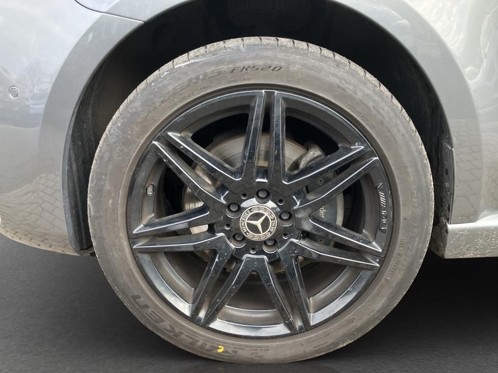 Fahrzeugabbildung Mercedes-Benz V 300 d 4MATIC AVANTGARDE EDITION Lang AHK*Leder