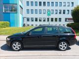 Volvo VOLVO V50 2.0 Diesel Kombi nur 170.000km R... - Volvo V50 mit Diesel-Antrieb: 2.0