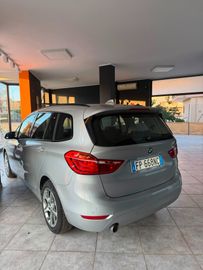 BMW 218 Gran Tourer - 10