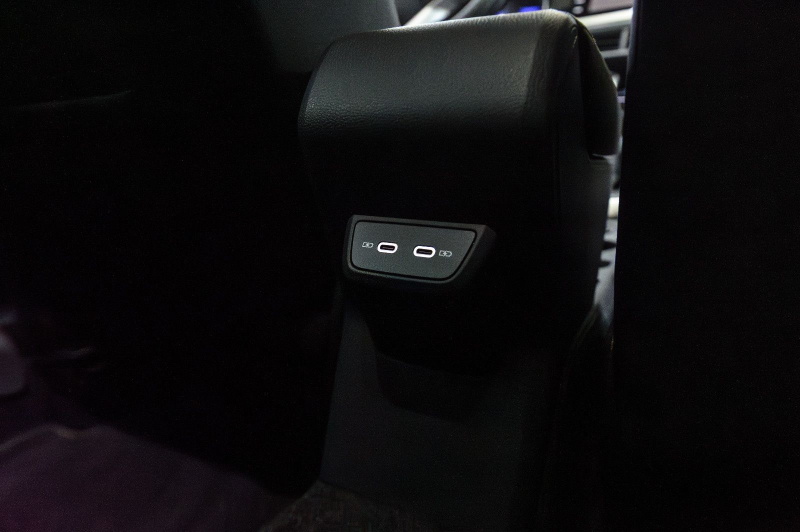 Fahrzeugabbildung Volkswagen Polo VI Move 1.0 LED+APP+BEATS+SHZ+KAMERA