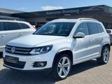 Volkswagen Tiguan Sport & Style BMT R-Line 1. Hand HU NEU - VW Tiguan Gebrauchtwagen in Duisburg