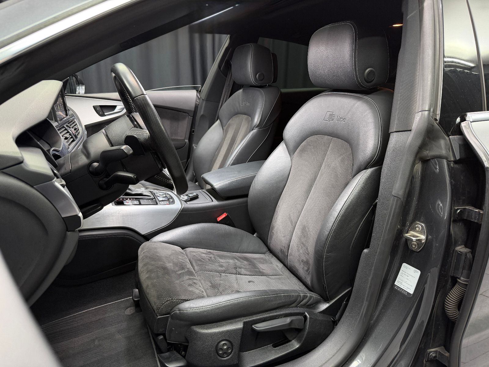 Fahrzeugabbildung Audi A7 Sportback 3.0 TDI quattro |S-LINE|HuD|PANO