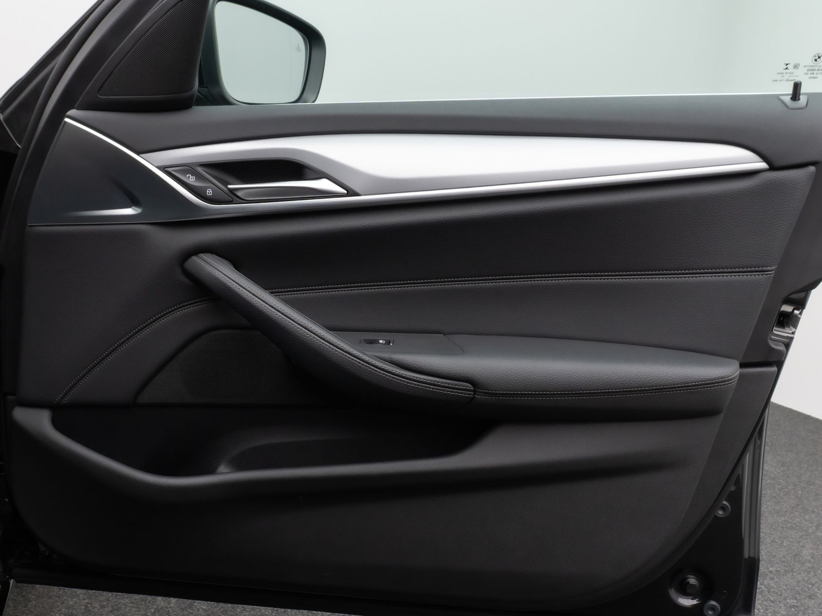 Fahrzeugabbildung BMW 530d Kamera DAB HiFi 4xKlima Leder Sport Alarm