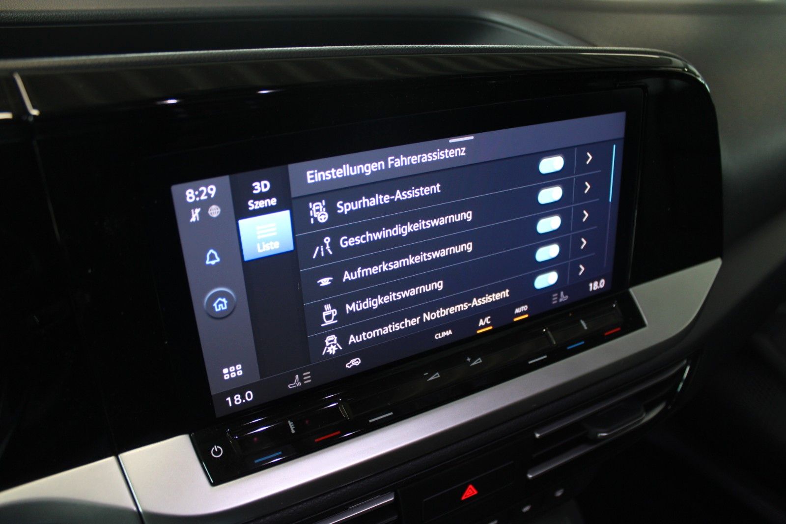 Fahrzeugabbildung Ford Tourneo Connect Titanium 2,0 EcoBlue Automatik
