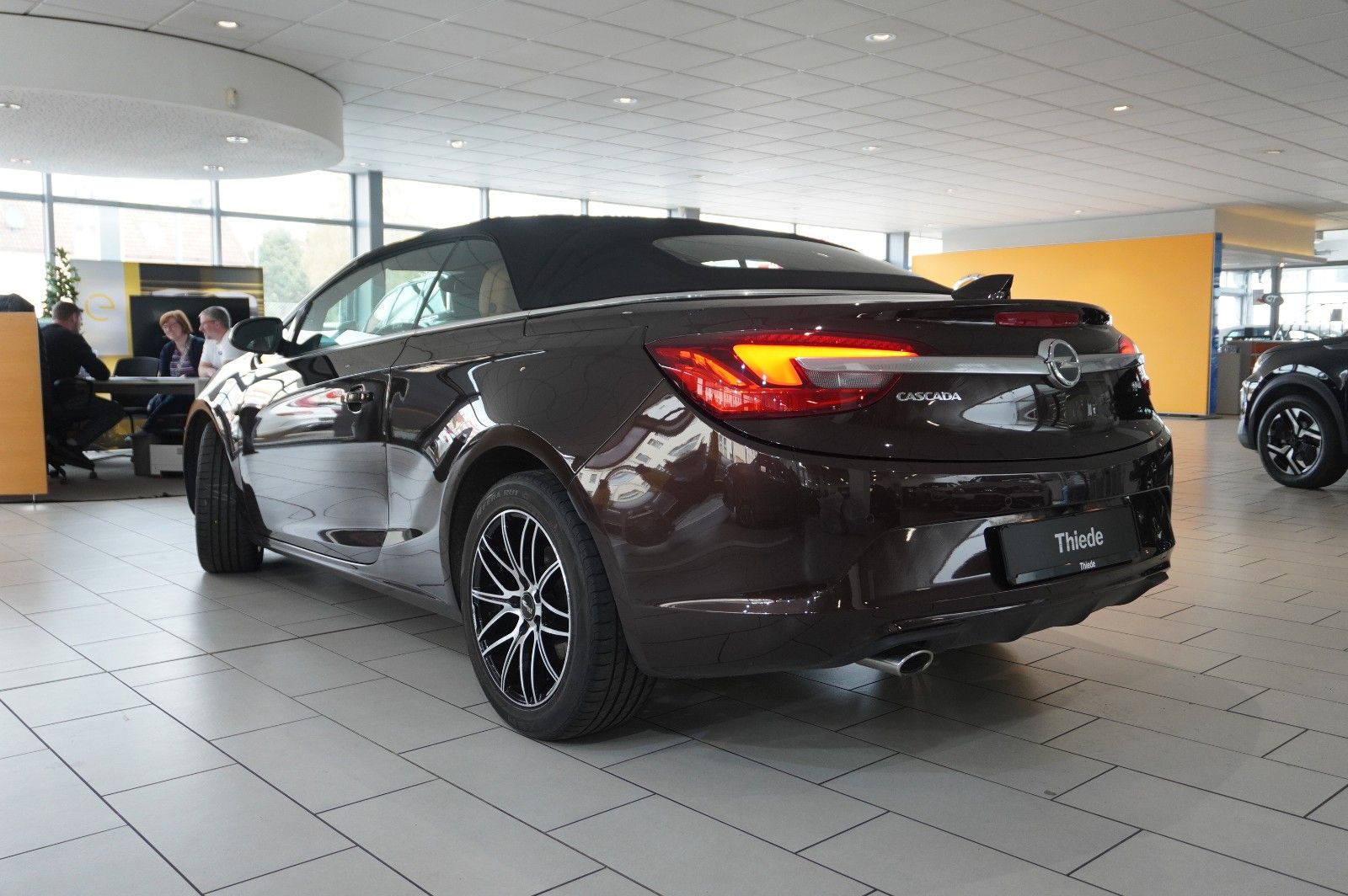 Fahrzeugabbildung Opel Cascada 2.0D ACTICE NAVI/LED/KAMERA/SPORT/SHZ