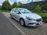 Opel Astra Sports Tourer , Steuerkette neu. - mit Diesel-Antrieb: Kombi, Steuer