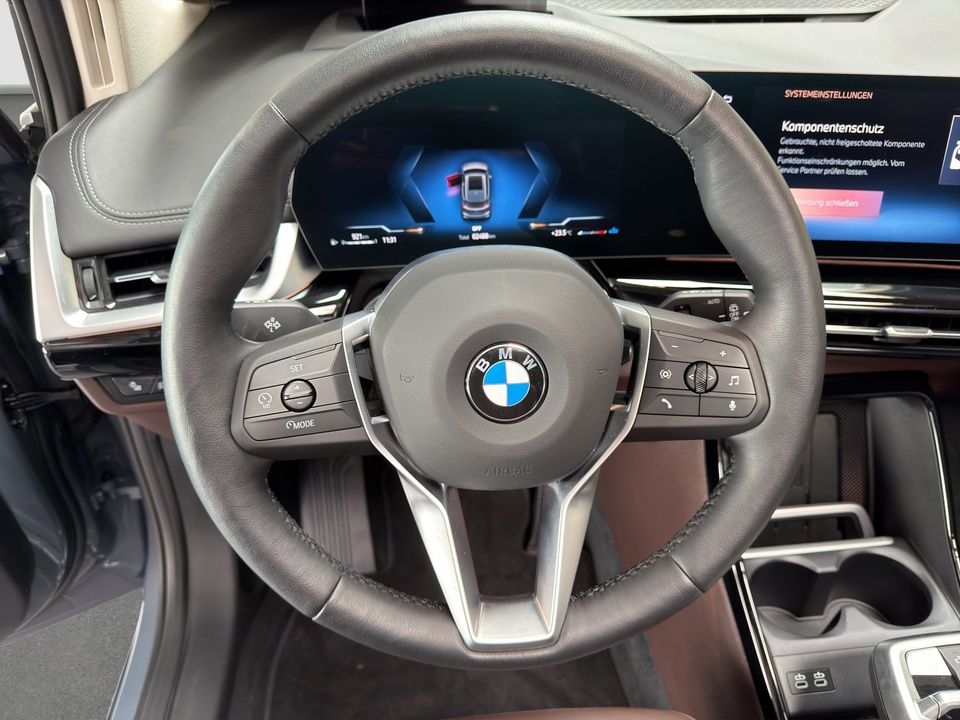 BMW 223 Active Tourer - Bild 12
