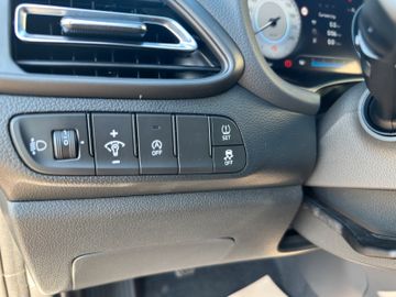 Hyundai i30 1.0 T-GDI ADVANTAGE NAVISITZHZGPDCLED