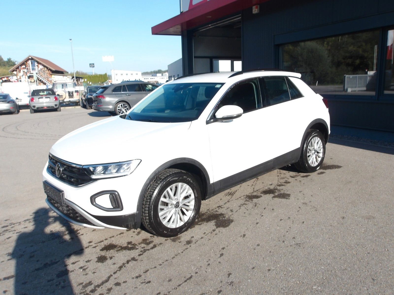 Volkswagen T-Roc Life TDI DSG EXP € 15990.--