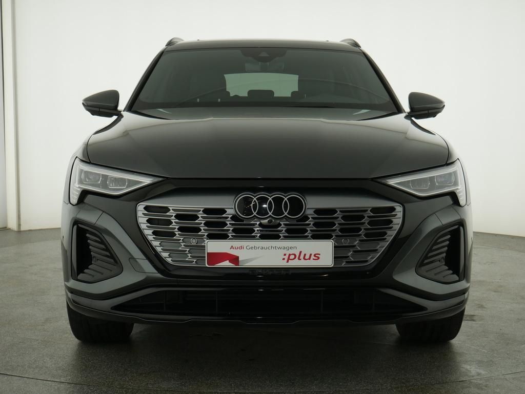 Audi Q8 e-tron - Bild 12