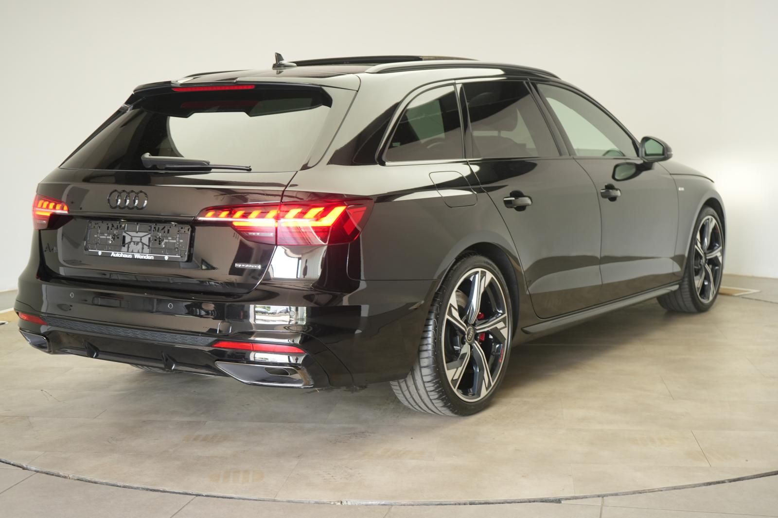 Audi A4 45 TFSI quattro S line Competition ACC Virtua foto 5