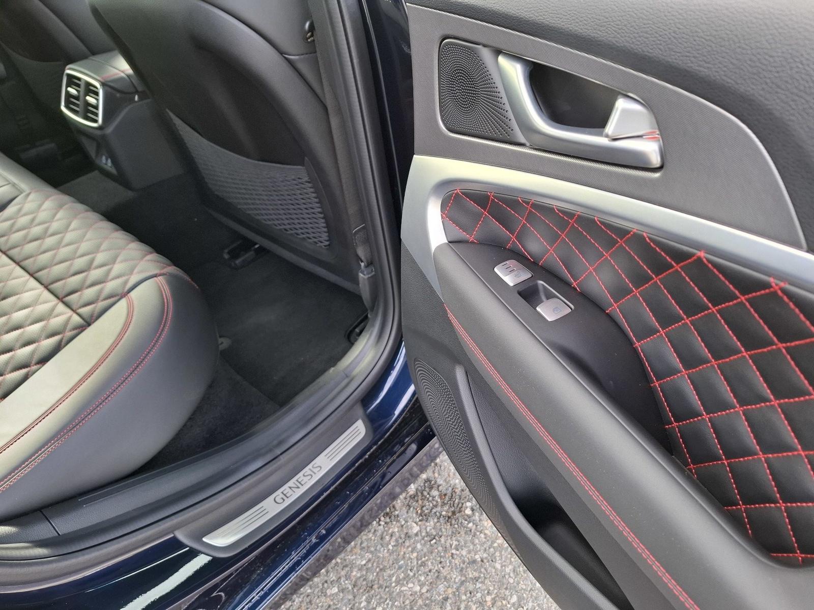 Genesis G70 GX8 Shooting Brake 2.0T AWD Sport