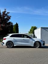 Audi RS3 2.5 TFSI S tronic quattro Sportback -8Y - Audi RS3: Sportwagen