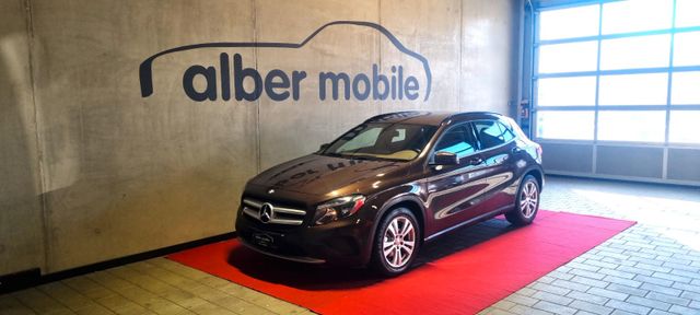 Mercedes-Benz GLA 200 Exklusiv Style Vollleder Navi PDC Tempo