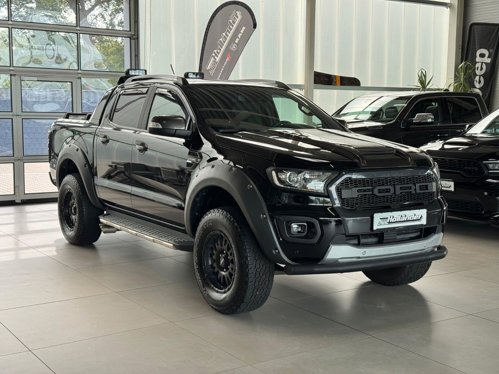 Fahrzeugabbildung Ford Ranger 2.0 TDCi Aut. Panther Wildtrak DoKa 4x4