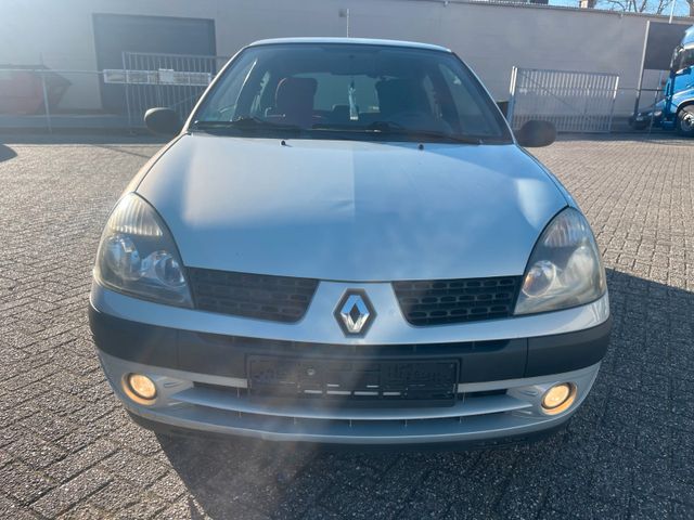 Renault Clio Authentique 1.2 16V