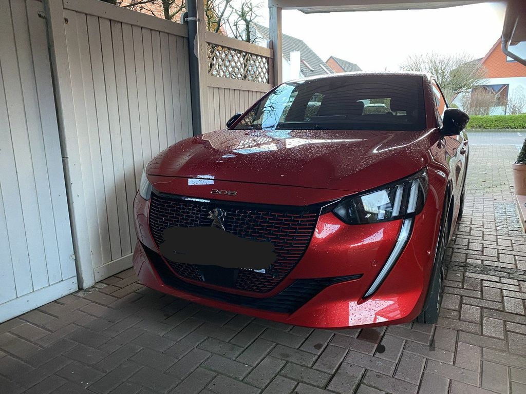 Image of Peugeot e-208