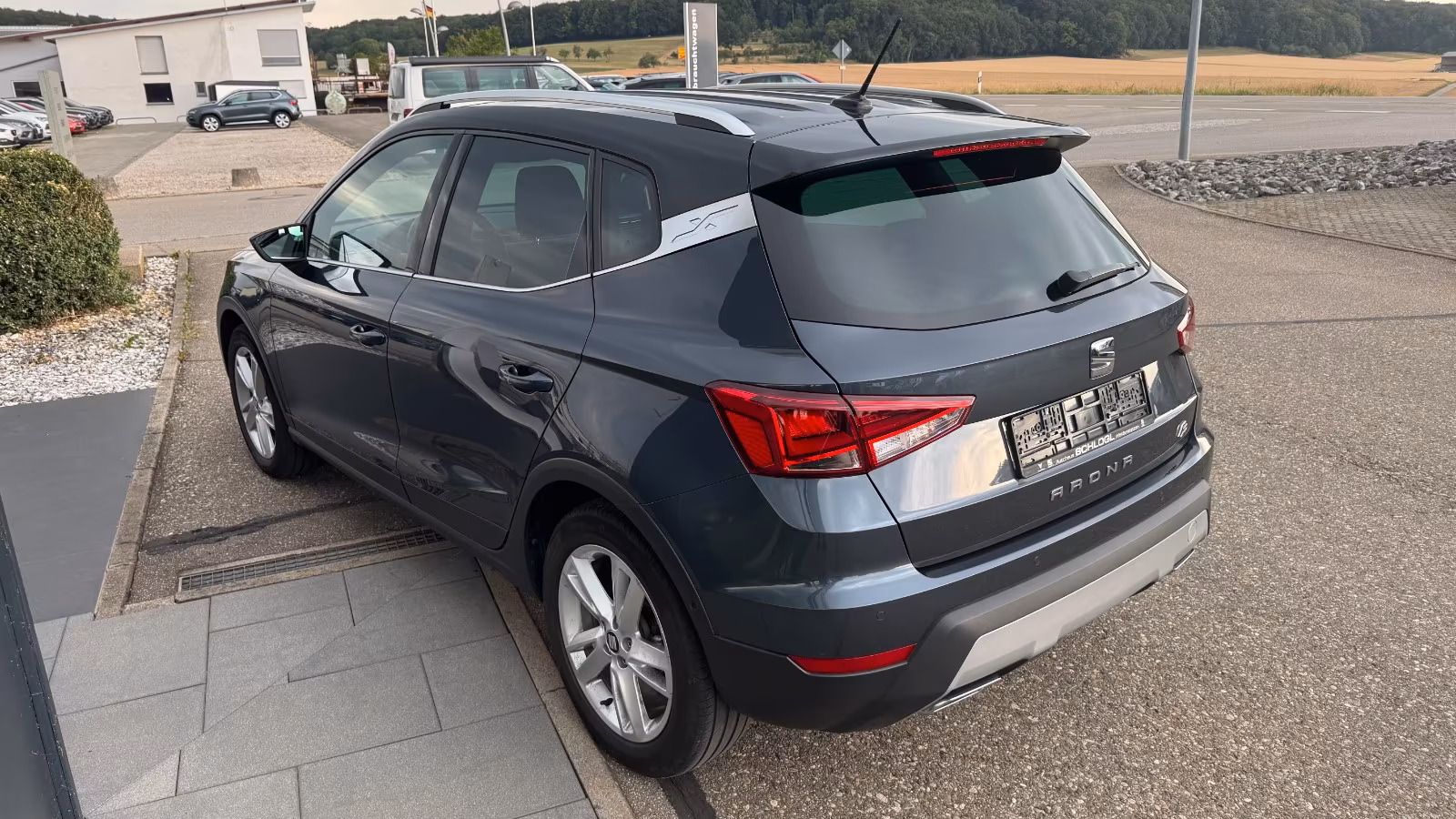 Seat Arona FR Beats DSG / AHK/ Navi/