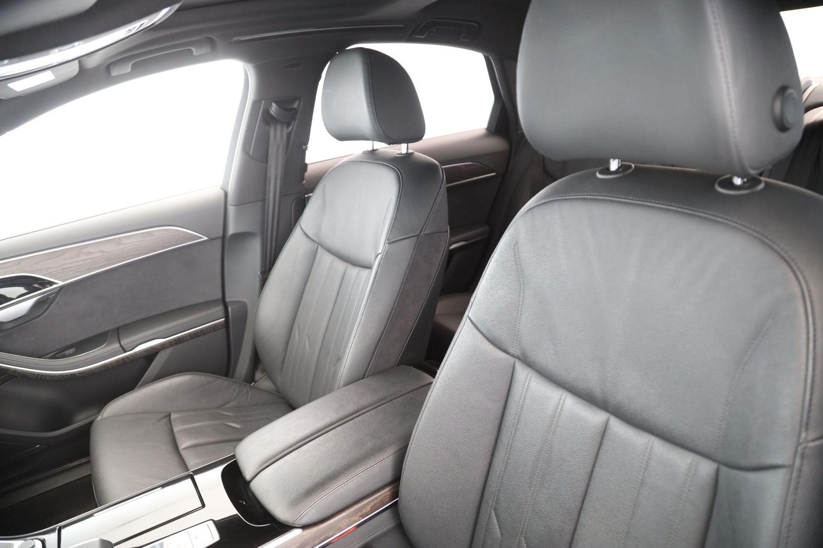 Audi A8 - Bild 12