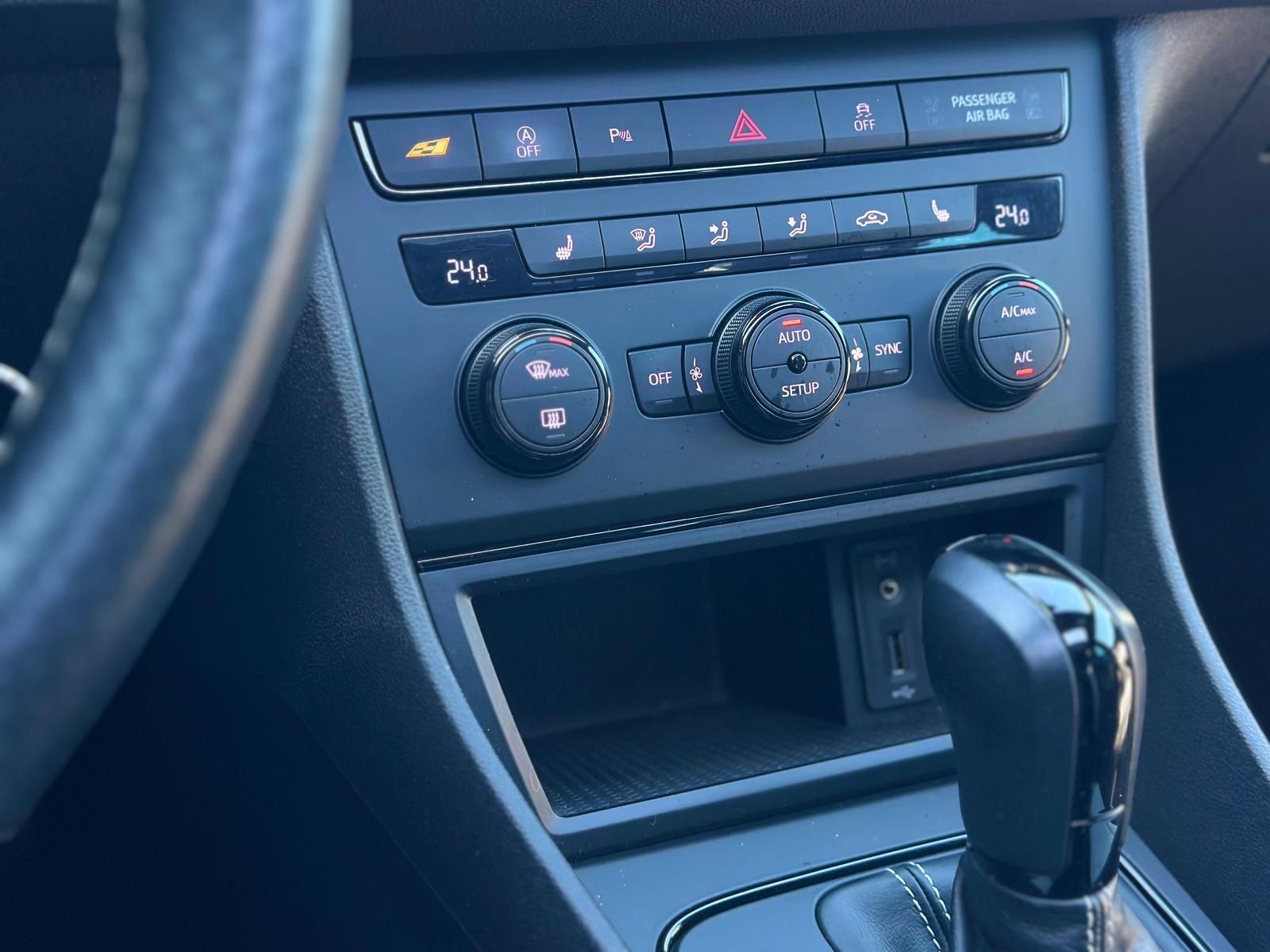 SEAT Leon 2.0TSI Cupra 280* LED#SHZ#TEMPO#SPUR#PANO - Image 13