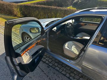Mercedes E 280 - 6