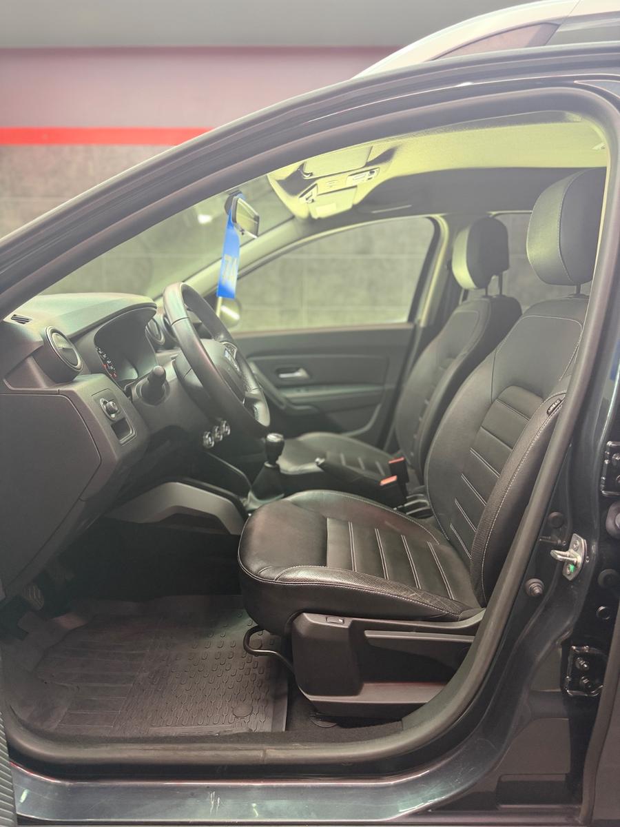 Dacia Duster II Prestige *LEDER* *HU/AU NEU*