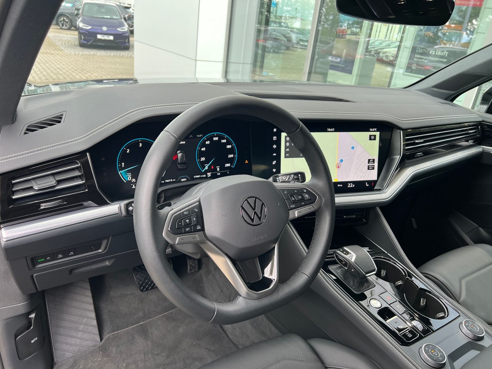 Fahrzeugabbildung Volkswagen Touareg 3.0 TDI 4MOTION *Garantie,AHK,Luftfwg.,1