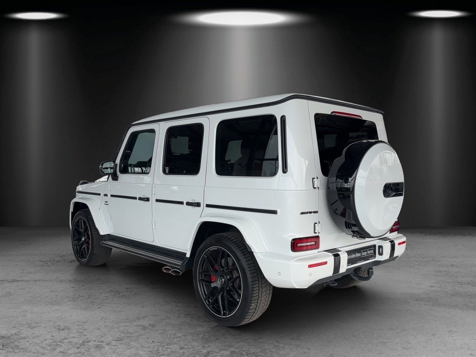 Fahrzeugabbildung Mercedes-Benz G63AMG Superior DISTR Massage Standh FondTV Vmax