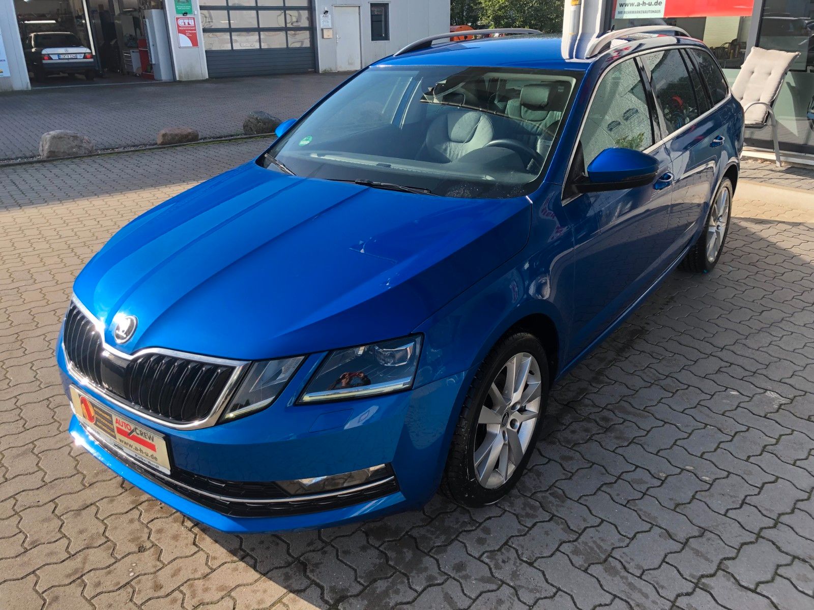 Fahrzeugabbildung SKODA Octavia Combi Premium Edition
