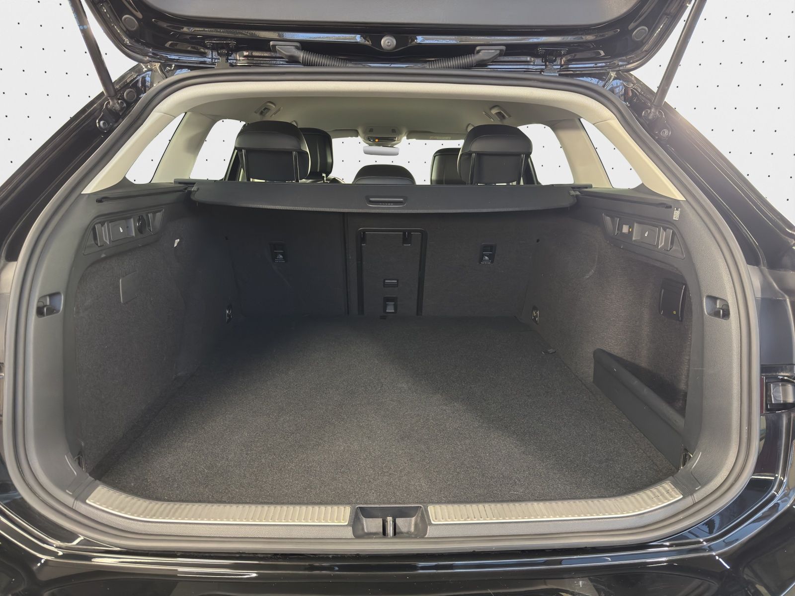 Volkswagen Passat Variant - Bild 15