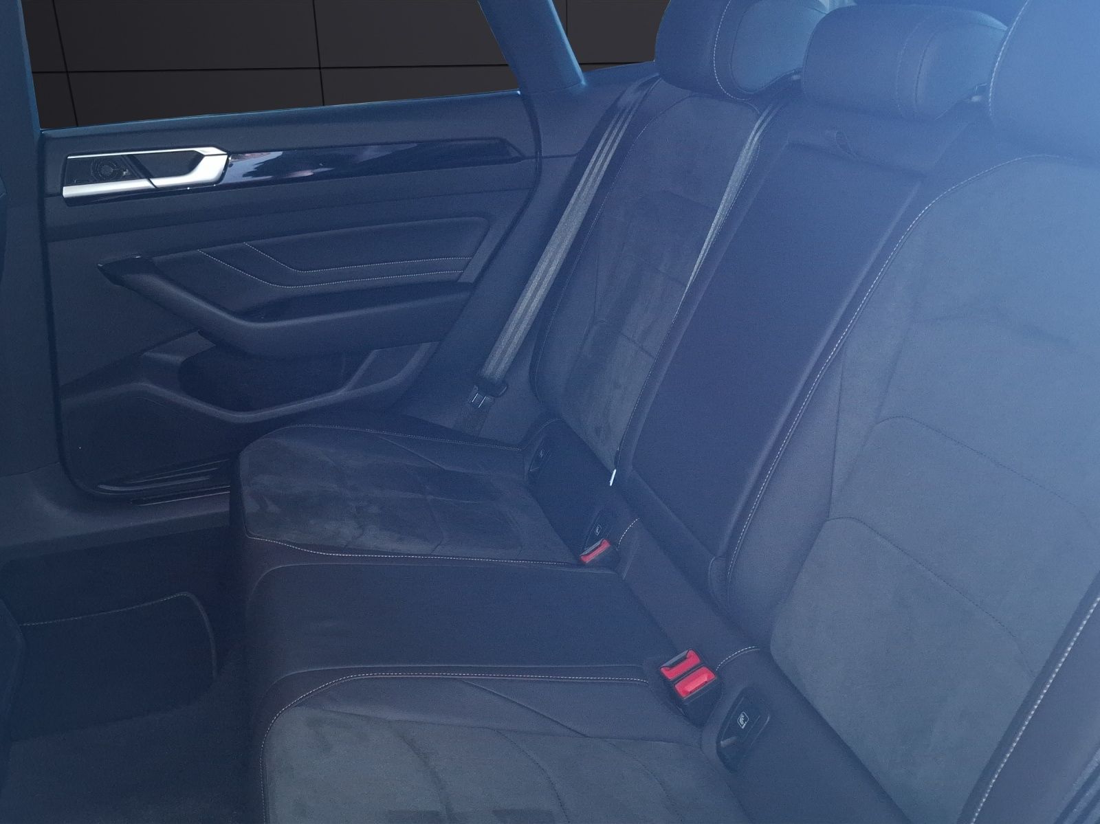 Fahrzeugabbildung Volkswagen Arteon SB TDI R-Line DSG Matrix AHK Navi AID ACC