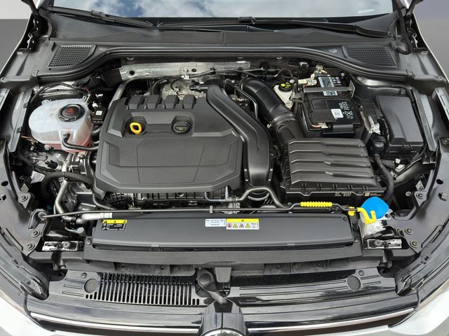 Golf VIII 1.5 eTSI Life DSG SHZ NAVI AHK ACC LED