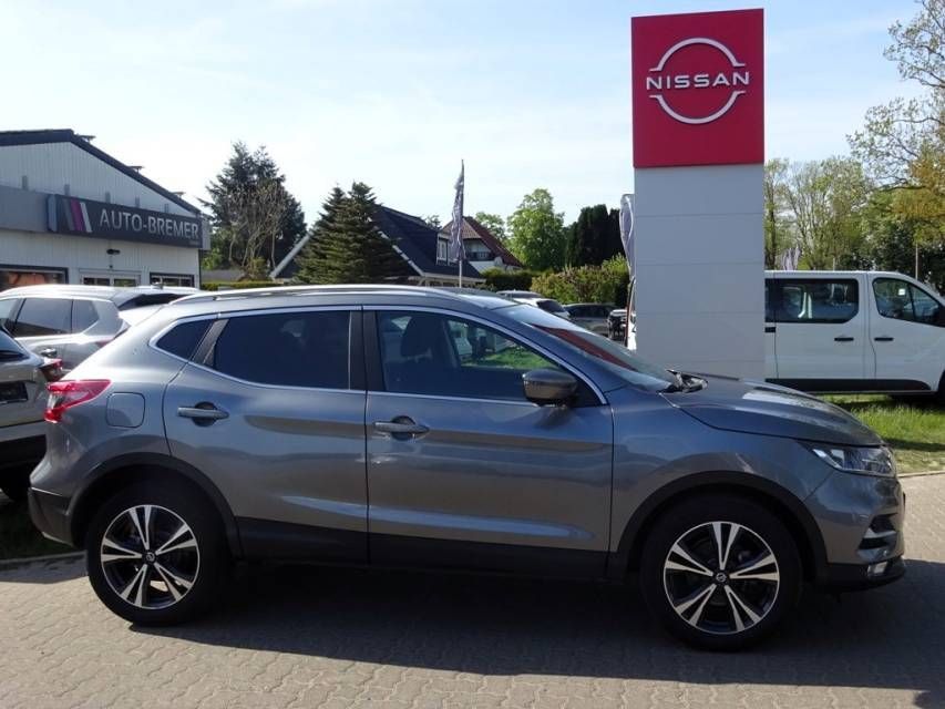 Fahrzeugabbildung Nissan QASHQAI 1.3 DIG-T  DCT-Automatik Zama
