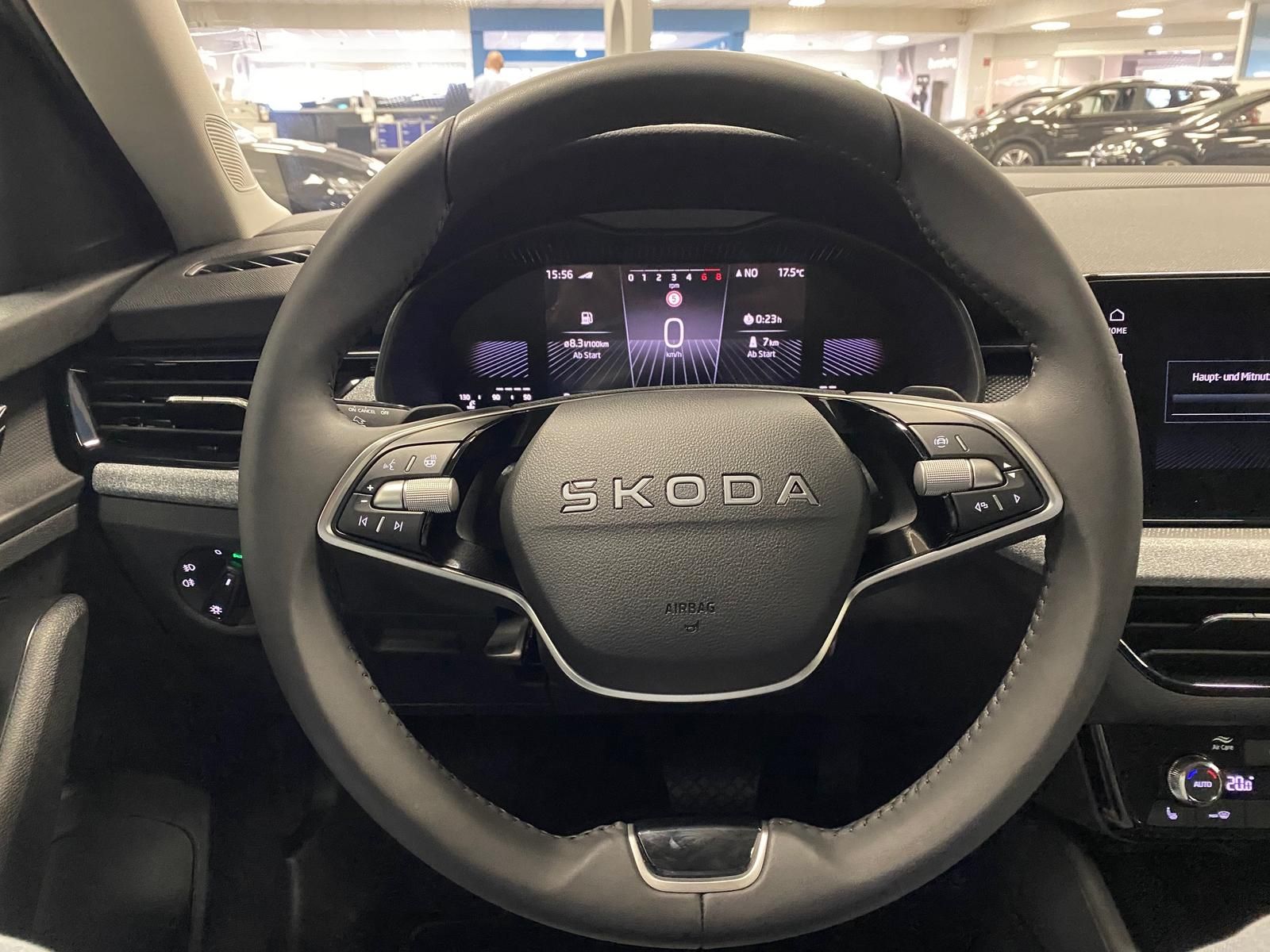 Fahrzeugabbildung SKODA Kamiq 1.0 TSI Selection AHK+APP+KLIMA+RFK+PDC+SI