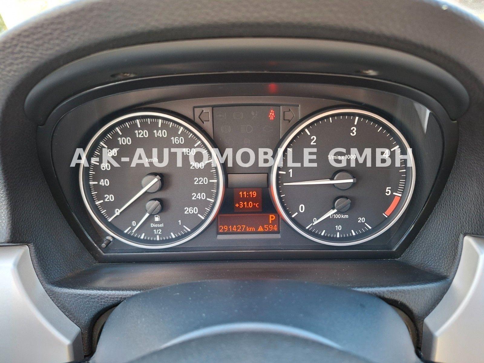 BMW 320 2012 — photo 19