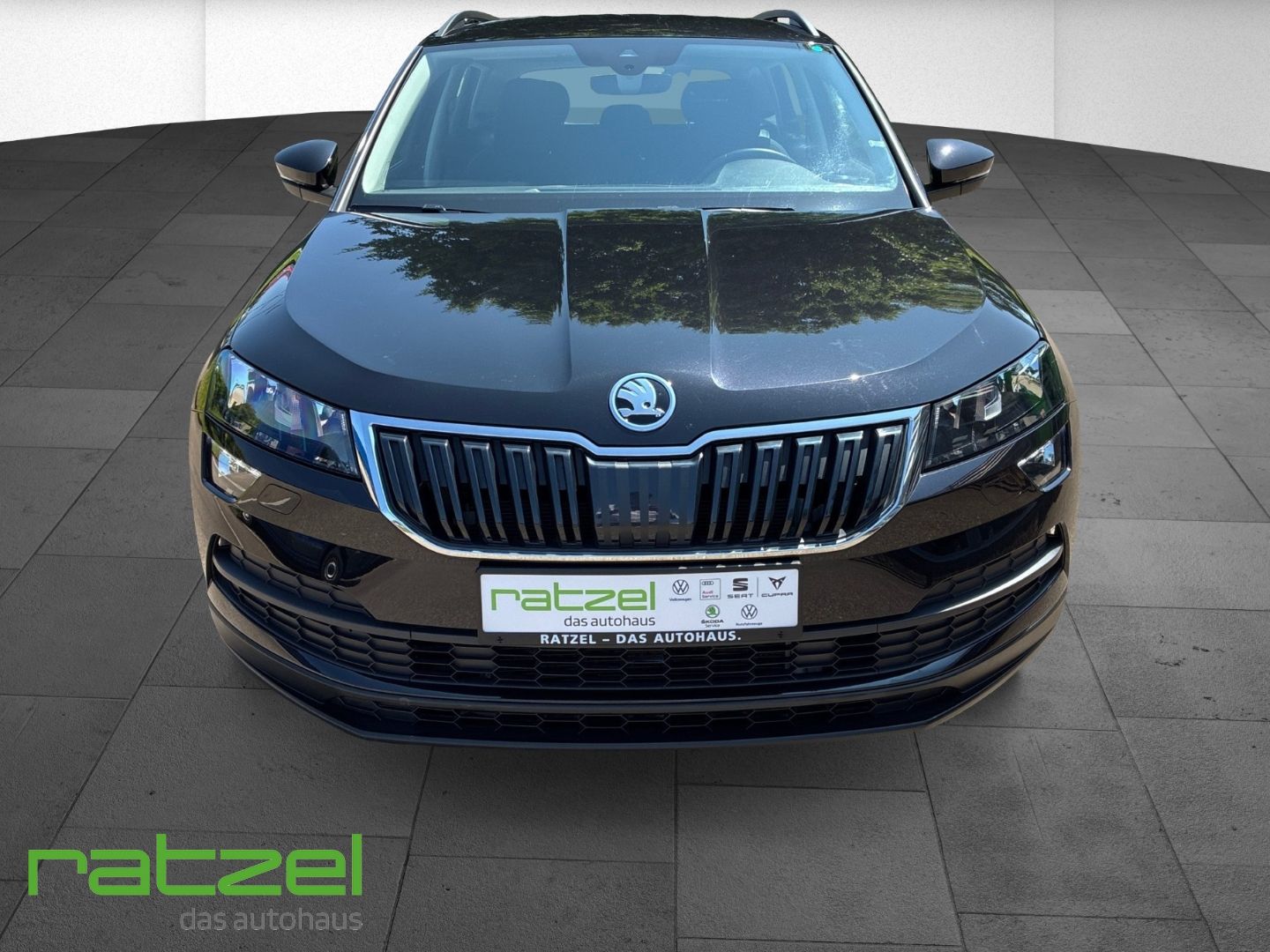 Fahrzeugabbildung SKODA Karoq Ambition TSI LED DAB SHZ Spurwechselassist