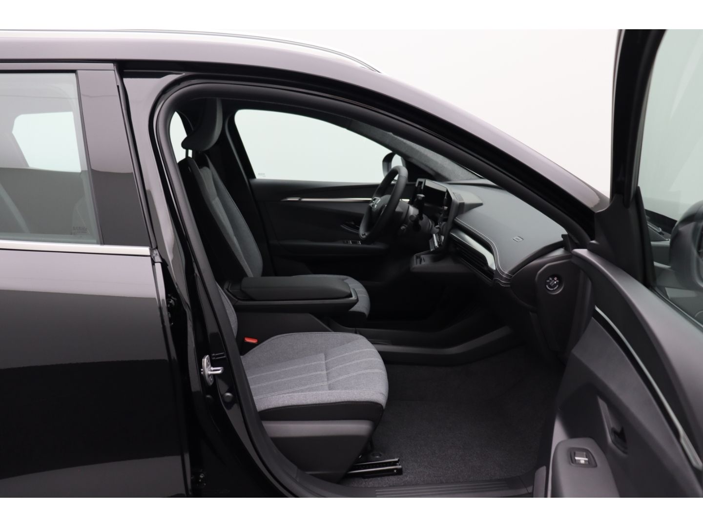 Fahrzeugabbildung Mitsubishi Eclipse Cross Diamant Plus 11 KW ACC LED SHZ