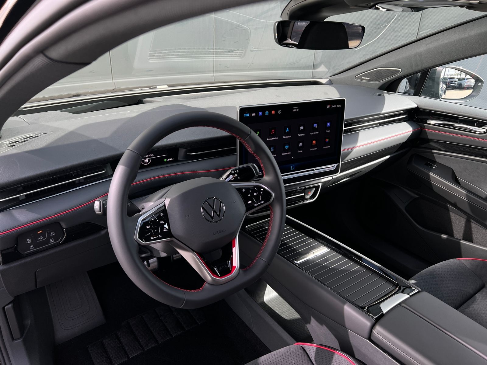 Fahrzeugabbildung Volkswagen ID.7 GTX Tourer 4MOTION 250 kW *AHK, Wärmepumpe,