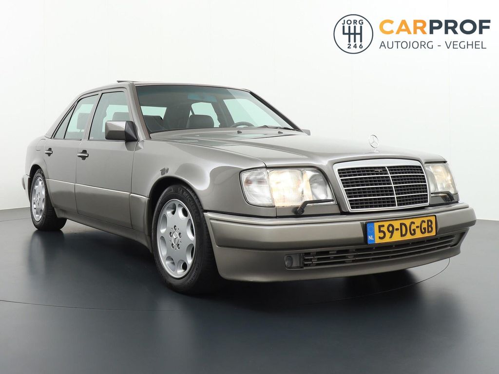 Mercedes-Benz E 500 E500 500E Schiebedach Becker navi Leder Cr